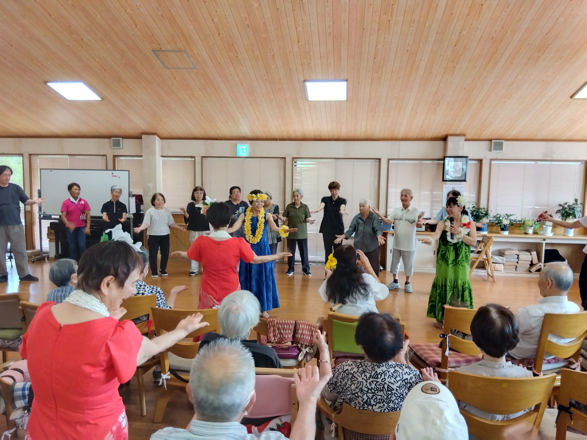 2024.10.26　デイおでかけの様子　コスモス畑へドライブ